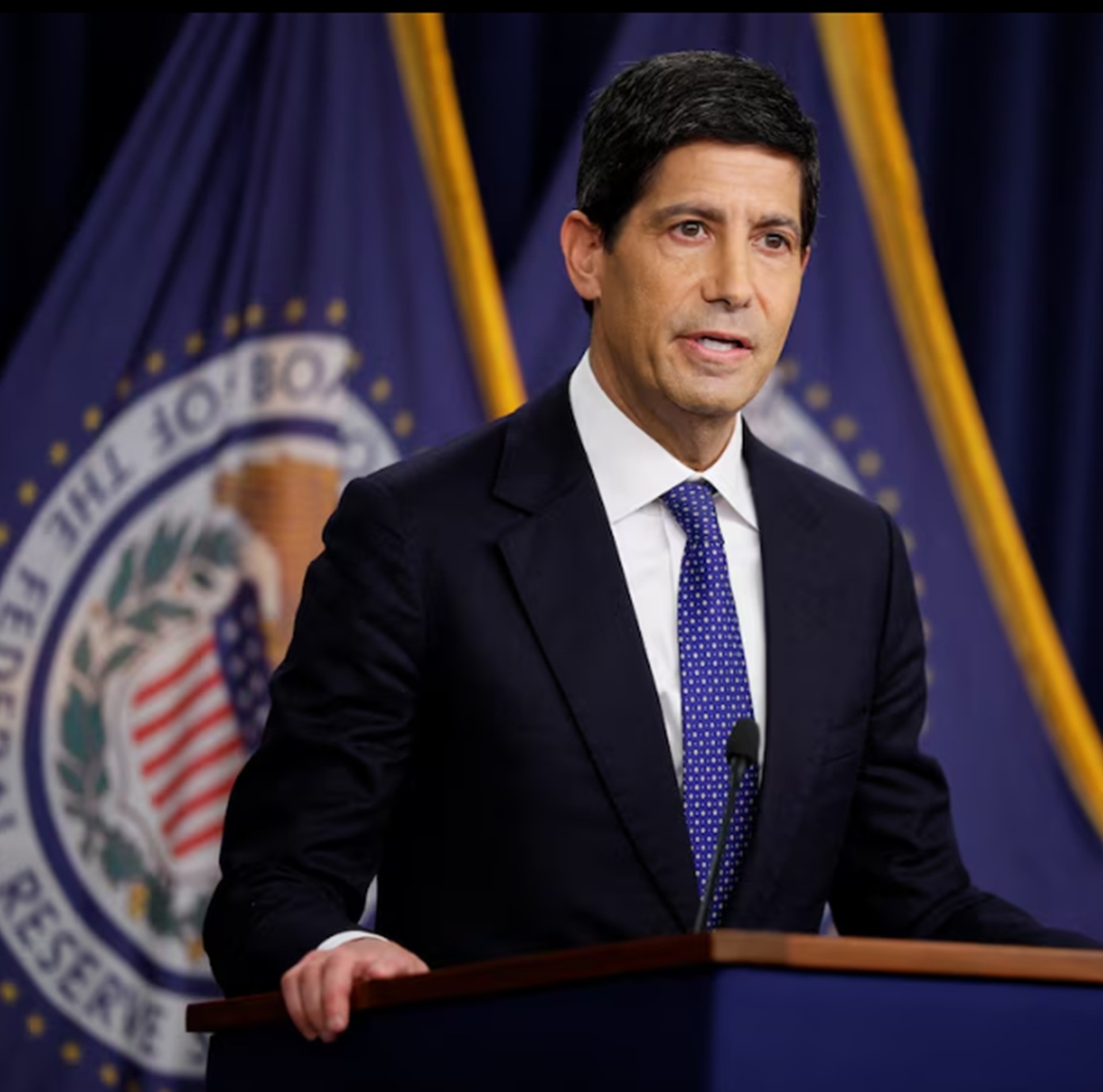 Reserva Federal anuncia una subida de tasas mientras Donald Trump y los mercados reaccionan a la decisión monetaria. File Name: tasas-de-la-fed-trump-mercados.jpg